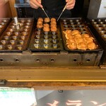 粉もん屋八 - 美しい球体。