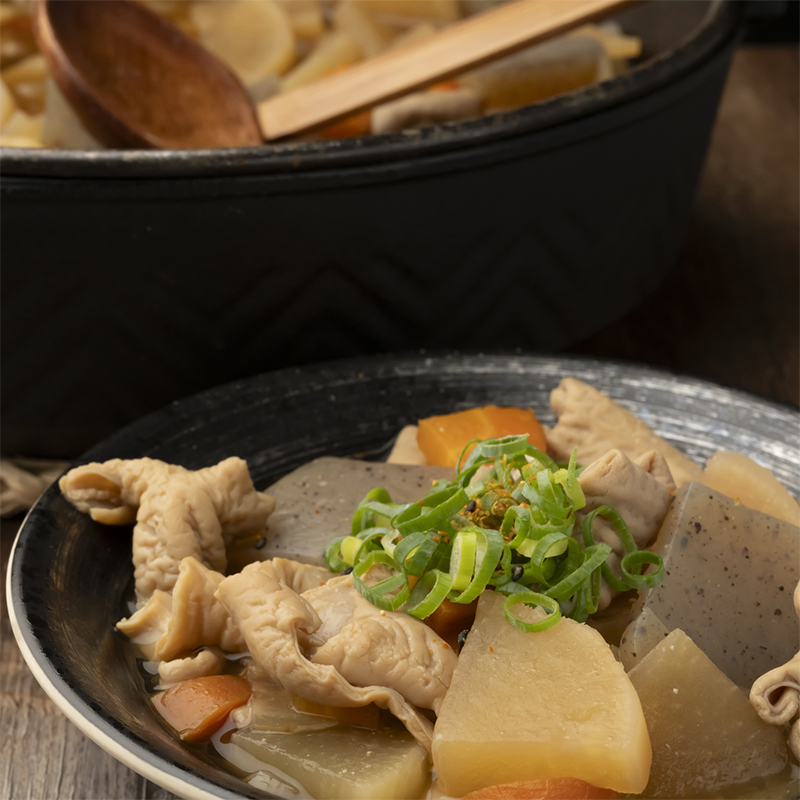 炉端ともつ煮 炎 田町本店