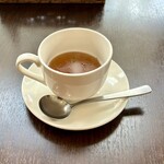 バルバルキッチンアメリ - カップコンソメスープ
      また元に戻ったかと思ったが、味が変わったような…。