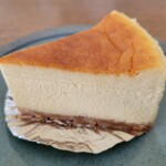 をかし東城 - お酒を使ったチーズケーキ