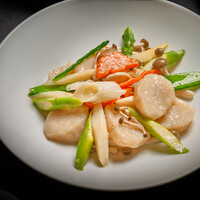 帆立貝と野菜の塩炒め