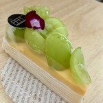 フォルテシモ アッシュ - シャインマスカットのミルクレープ