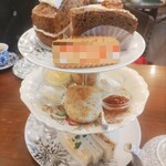 タイニー トリア アフタヌーンティー＆カフェ - 