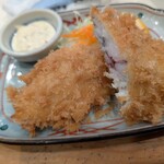 とん太 - アジフライ、サクッと音がして身は柔らかい。