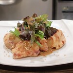 トリワイン ＰＩＫＯＳＨＨＨＵ - パンプルムースからあげ