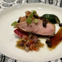 寿司 はせ川 心斎橋本店 - ・強肴〈河内鴨低温ロースト〉