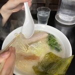 ごくめん - 豚骨塩ラーメン具沢山
