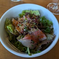 レストラン ラ・マーレ - 「本日の刺身と海藻のサラダ」