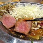 幸運豚人 - 低温調理極厚ポークジンジャー300ｇ（大盛）1,200円（ご飯・スープ、１回おかわり無料）