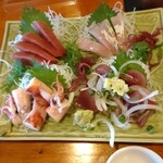 居酒や　すし忠 - お刺身盛り合わせ（2人前）