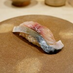 鮨 十兵衛 - しめさば 握り