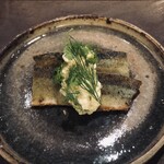 鉄板料理 らくだ - 秋刀魚のソテー　タルタルソースハーブ添え