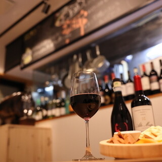 キャンドルが灯る落ち着きのある空間◆10名様～フロア貸切OK