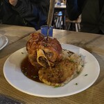 Bavarium - ここのは皮まで適切に食えるのがなにより。