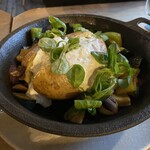 Bavarium - 焼いたイモにサワークリームだけなんだが実に滋養である