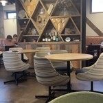 PUBLIC HOUSE - テーブル席