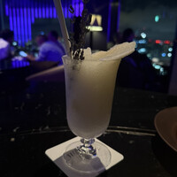 DINING & BAR TABLE 9 TOKYO - 
