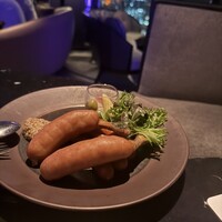 DINING & BAR TABLE 9 TOKYO - 