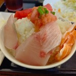 わ楽 - お刺身オンザライス！