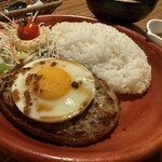 びっくりドンキー - エッグバーグM　ご飯大盛