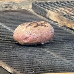 めしのタネ - じわりじわり焼かれるハンバーグ