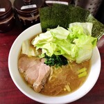 甲子家 - 醤油とんこつラーメン(並)、キャベツトッピング