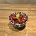 酒肴場 屯 - 【限定】大間まぐろ漬け丼¥500