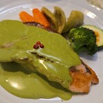 キッチン ブルー グローブ - 反対側から、抹茶とマスカルポーネのソースはタップリ！