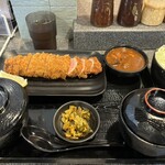とんかつとカツカレーの店 キセキ食堂 - 