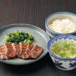 炭焼牛たん 赤兵衛分店 - メイン写真: