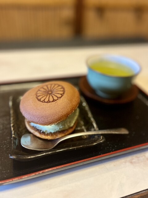 Tsuruki Mochi Honpo Shichijo Ten photo 3