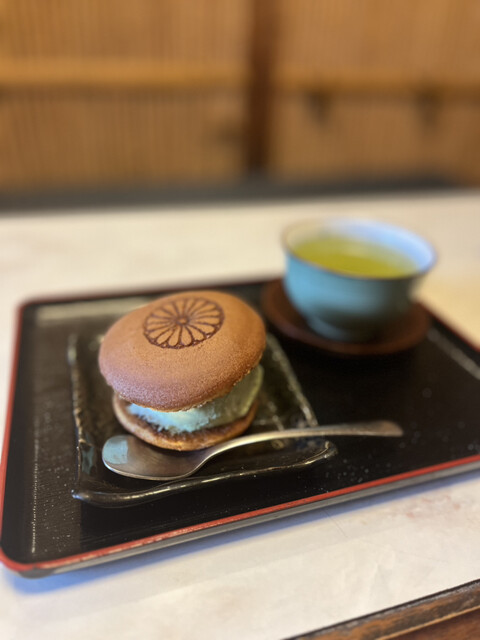 Tsuruki Mochi Honpo Shichijo Ten photo 2