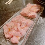 ホルモン 稲田屋 - 