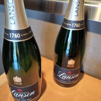 スミレオオサカ - 