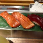 野毛 かど平 - マグロ中トロ