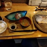 うみからそらへ - 定食の図