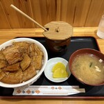 ぶた丼のとん田 - 