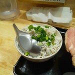 Oysstey - しらす丼