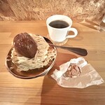 モットコーヒースタンド - モンブランプリン、モットオリジナルブレンド#2のホット(小菓子付き)