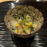 富小路 やま岸 - 天然茸のみぞれ和え、舞茸、しめじ、ほうき茸