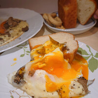 Grolla - 目玉焼きトリュフ