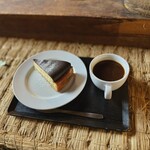 ARCHI coffee and wine - 