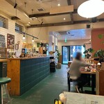 CENTRAL BURGER SHOP - お洒落な店内です✨