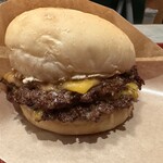 CENTRAL BURGER SHOP - クラッシックスマッシュバーガー　　　　1200円