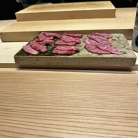 肉割烹 上 - 