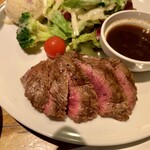 江戸堀BEEF - 120gだけどボリュームあり