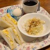 珈味路 - サンドイッチモーニング(税込570円)
①玉子&ハム&胡瓜のサンドイッチ②細め千切り甘藍のサラダ③茹で卵
お飲み物《セットドリンク》①HOT珈琲
お値打ち価格なのでシンプルです