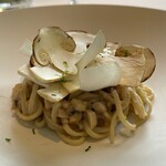レストラン オオツ - パスタにも実は松茸が潜んでる大興奮案件