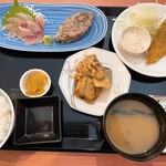湯河原 魚作 びすとろたぶしぇ - A魚作定食
