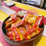 エプロンデカフェ - お菓子……常連様が提供してくださいました＼(⌒▽⌒)／